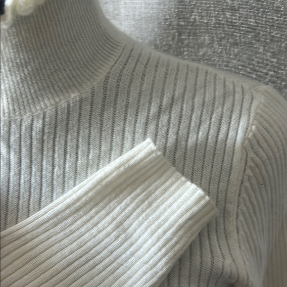 Frame Denim Cream Cowl Neck Sweater with Ribbed Texture - Picture 4 of 5